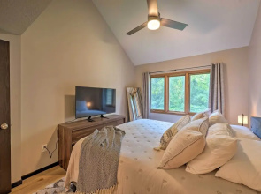 Family-friendly Galena Townhome w/ Community Pools