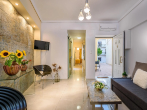 Home in Beating Heart of old Town, with parking!