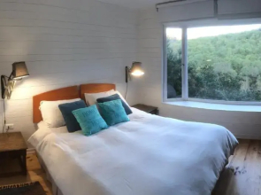 Shangrila Lodge