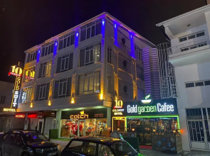 10 Numara Gold Suit Otel