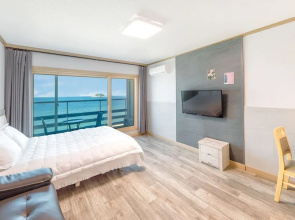 Sokcho Bird Island Pension