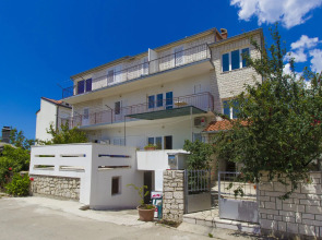 Apartment Vince - free parking: A2 plavi Primosten, Riviera Sibenik