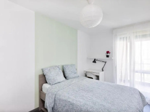 Chambre privée avec lit double