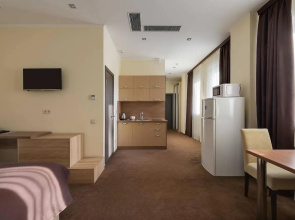 Twin Apart Hotel