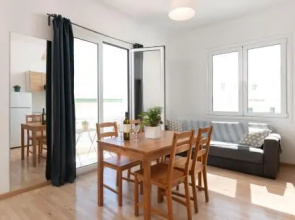 Flat 3 Bedrooms 1 Bathroom - Rhodes