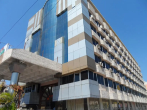 Hotel PLR Grand