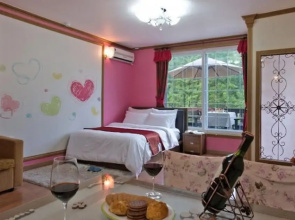 Hongcheon Bogeumjari Pension