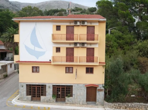 Moustakis Hotel