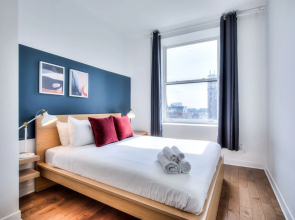 The taliane Superbe Condo 2BDR Montreal