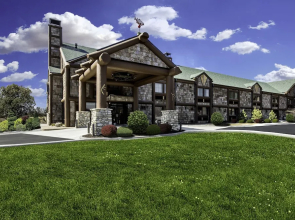 Bass Pro Shops Anglers Lodge