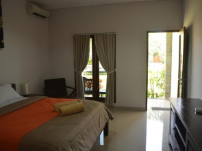 WIRA Homestay & Spa