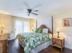 Beautifully Upgraded, Full Kitchen, Comfy King Bed, Ac 1 Bedroom Condo by Redawning