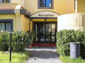 Hotel with swimming-pool in Arborea