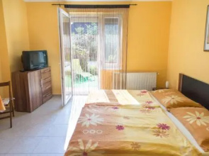 Andrea Apartmanház