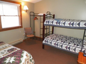 Feeder Creek Lodge and Cabin