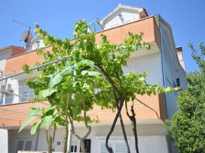 Apartment and Rooms Ive