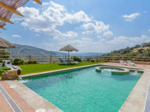 Villa Fraskito Iznajar by Ruralidays