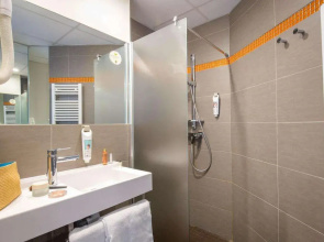 B&B HOTEL Marseille La Timone