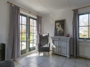 Stylish and Modern Furnished Holiday Villa