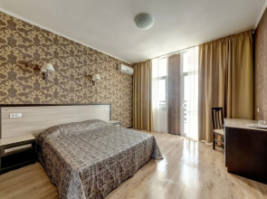 MohitoMore Club Hotel