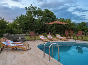 Villa Bravic 4*, Nature Home With Pool Near Split