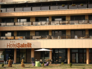 Hotel Satelit