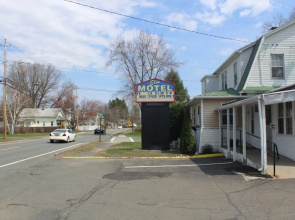 Elm Motel