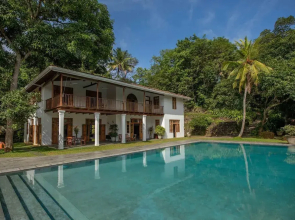 Luxurious 07 Bedroom Hilltop Villa With Private Gym