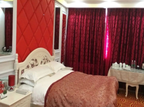 To Youth Themed Hotel