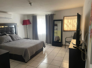 Departamento privado con cochera y WIFI