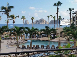 Upgraded Villa La Estancia W/view