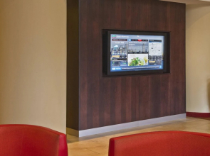 Courtyard by Marriott Long Island MacArthur Airport