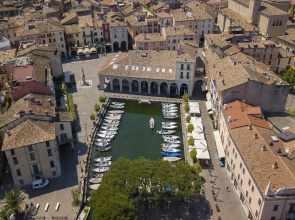 Blue Apartment Desenzano With Wifi
