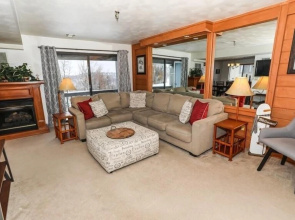 Seven Springs Stoneridge 3 Bedroom Standard Condo, Mountain Views! by RedAwning