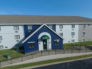 DuPont Suites