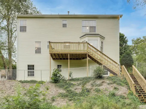Hike, Golf, Explore: Home 10 Mi to Lake Lanier!