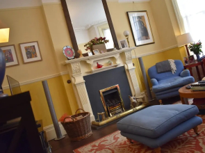 2 Bedroom Apartment With Garden in Brighton