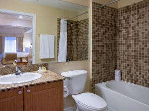 The Point Hotel & Suites