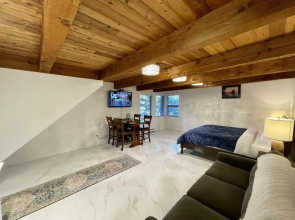 Little Bear Garden View Jean Marie Suite