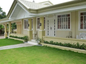 5-Bedroom Home in Ecoland