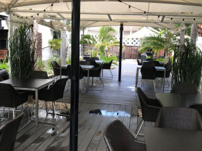 The Beach Plaza Hotel & South Beach Plaza Villas