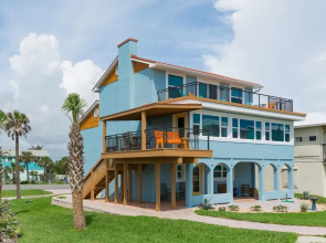 Beachfront Dream Home 4 Bedroom 3 Bath 6060s