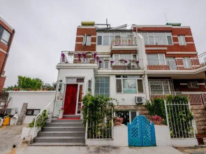 Qingdao Lanhu Meishu
