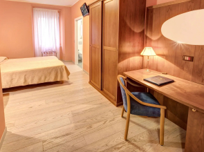Hotel Italia