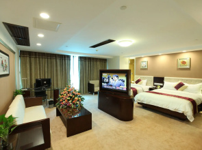 New World Hotel