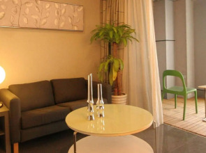 Yi-Wu Commatel Hotel