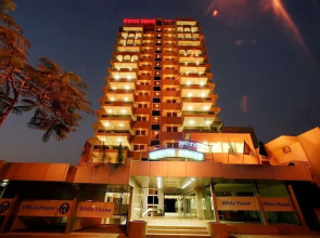 White House - Hotel