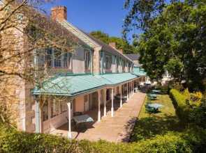 Dixcart Bay Hotel