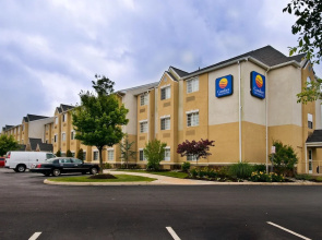 Comfort Inn & Suites Airport