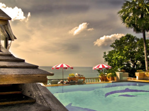 Baan Karon Hill Phuket Resort